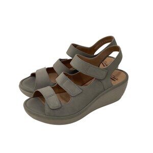 Clarks Reedly Juno Tan Sage Leather Wedge Sandals Womens 9.5M Adjustable Straps